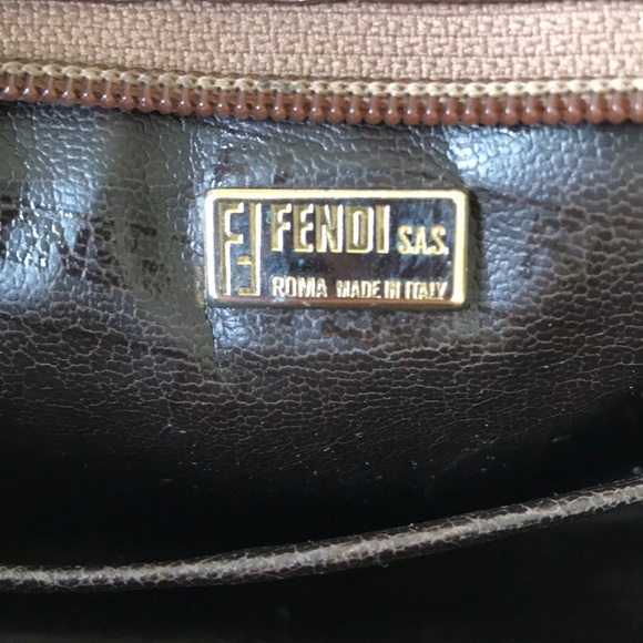 💕SOLD💕Fendi zucchino zippered clutch - Picture 9 of 11